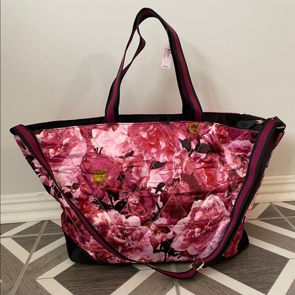 NWT Victoria’s Secret Quilted Floral Overnight or Tote Bag - Picture 3 of 8